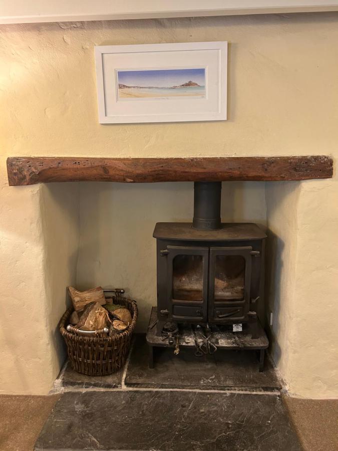 Meadowside Cottage, Characterful Grade 2 Listed Cottage Near To Wadebridge And Padstow 外观 照片
