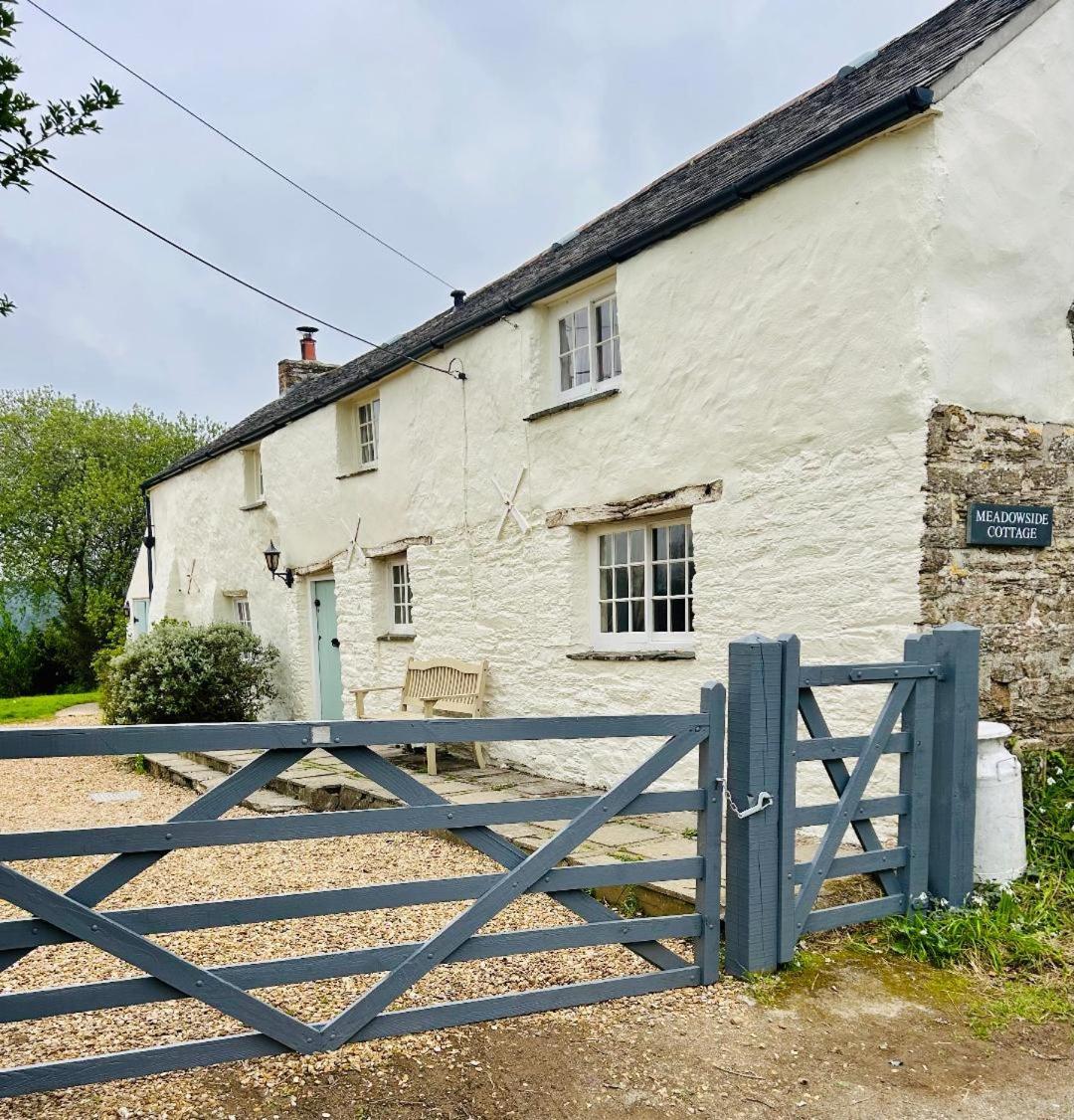 Meadowside Cottage, Characterful Grade 2 Listed Cottage Near To Wadebridge And Padstow 外观 照片